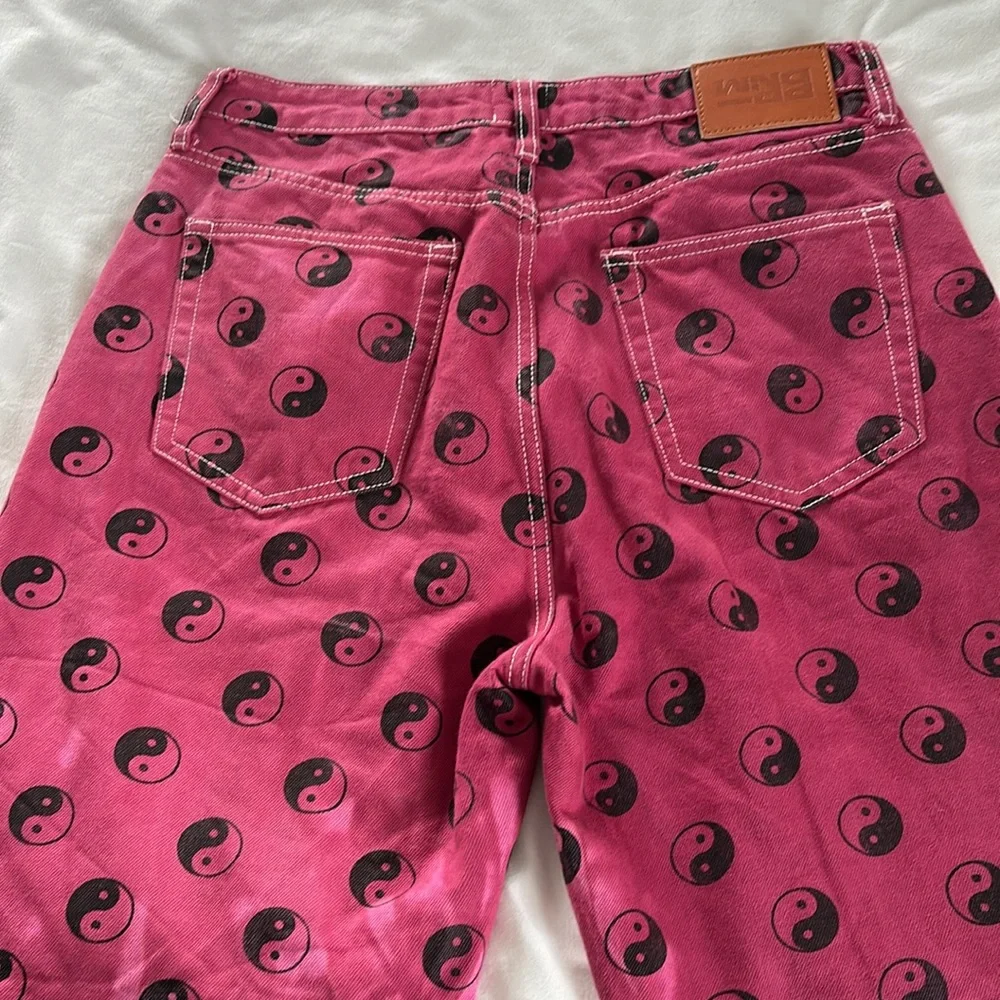 Princess Polly Pink Yin Yang Print Jeans Size 10 Women’s - Picture 15 of 15